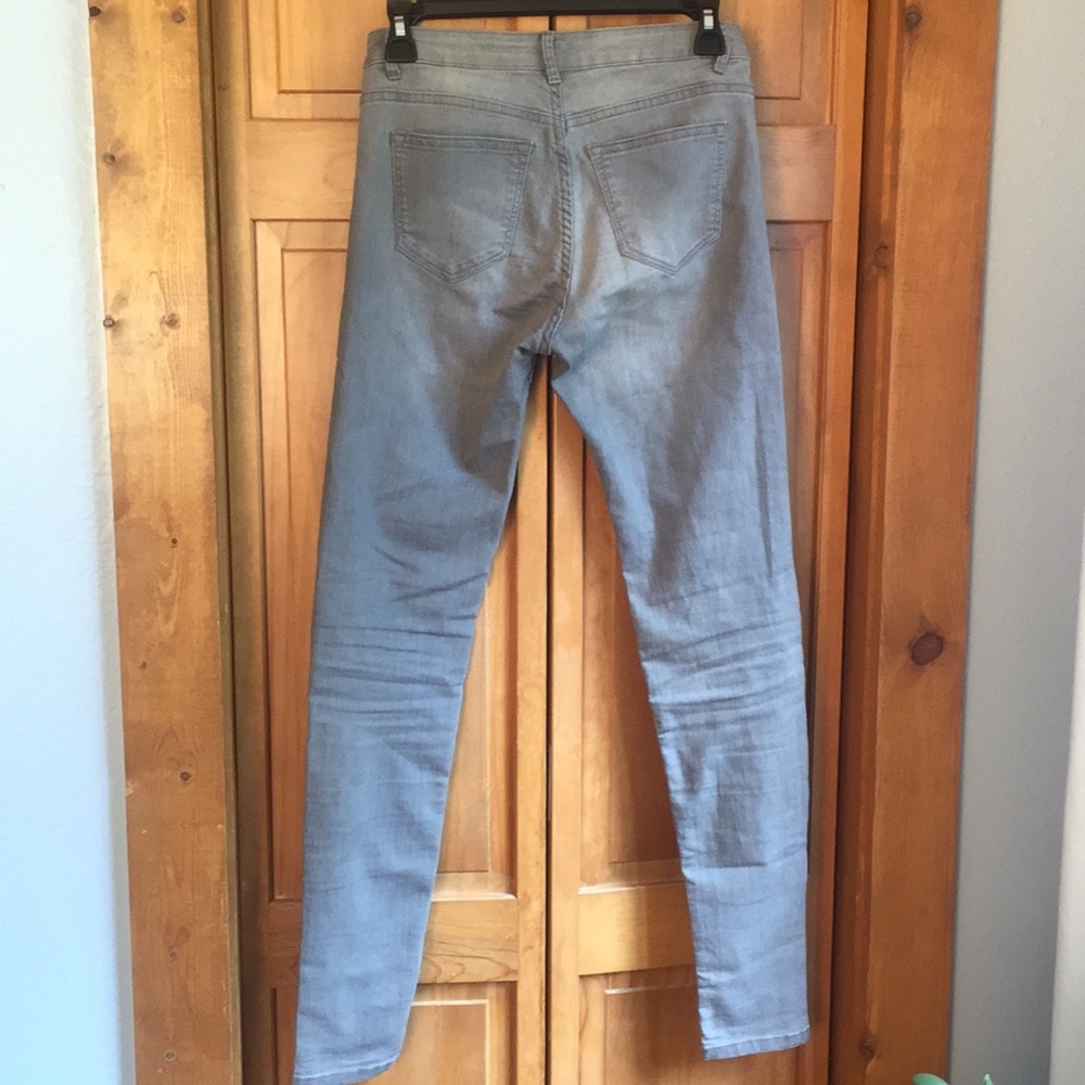 Jeans - Picture 2 of 3